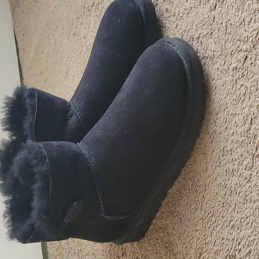 Ugg Bailey Button Mini - image 1